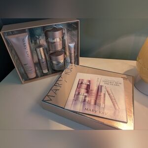Mary Kay TimeWise Repair Volu-Firm Set - NIB Full Size - Exp 07/18 - Lift Away